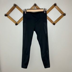 NWOT Fabletics shine 7/8 pocket leggings sz XS